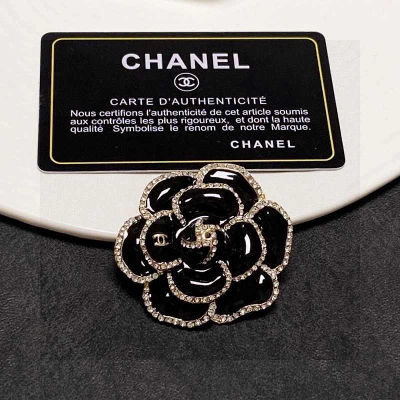 Seasonal Chanel Brooches 228177