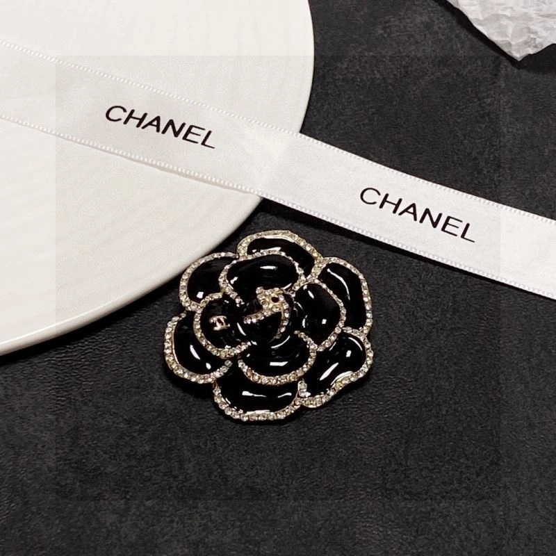 Seasonal Chanel Brooches 228177