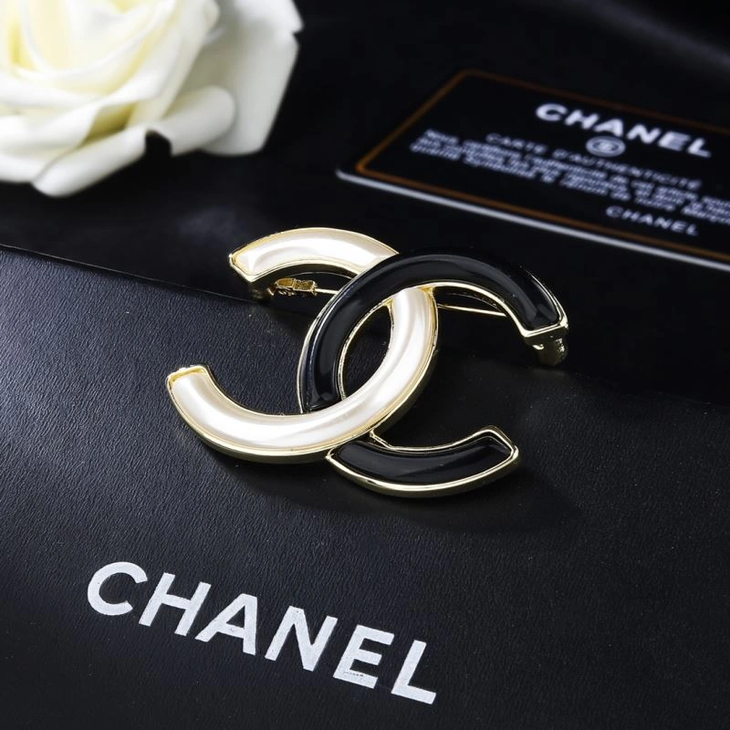 Chic Chanel Brooches 228188