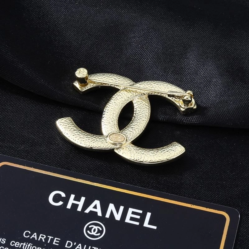 Chic Chanel Brooches 228188