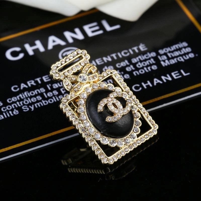 Chanel Brooches MultiPurpose 228190
