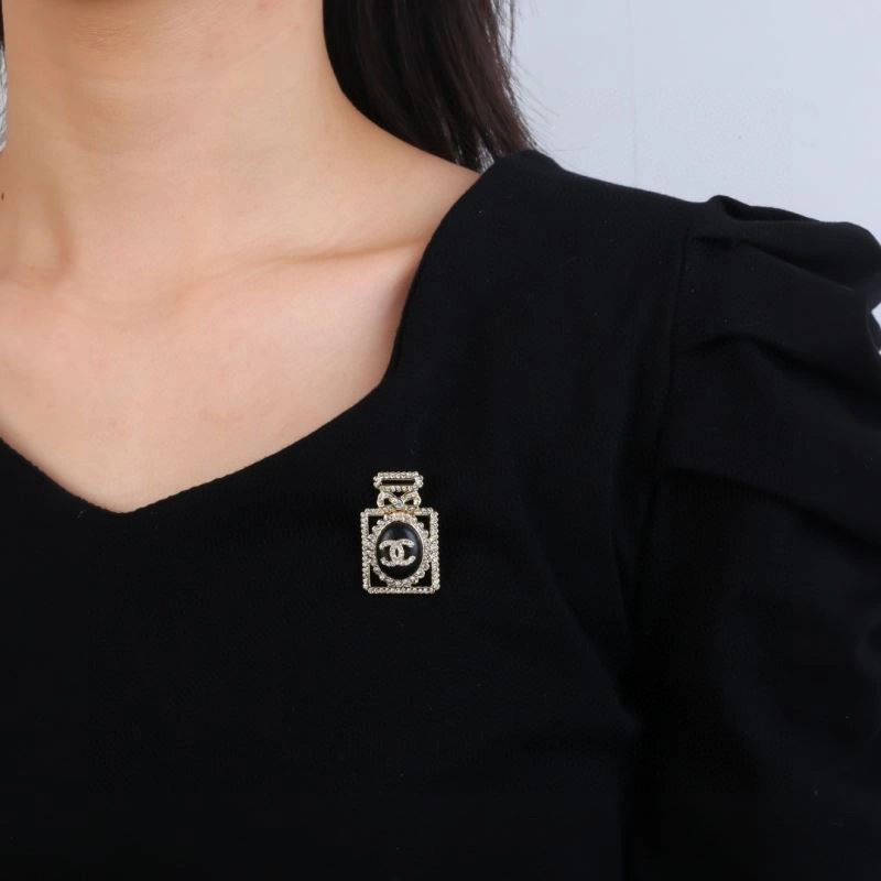 Chanel Brooches MultiPurpose 228190