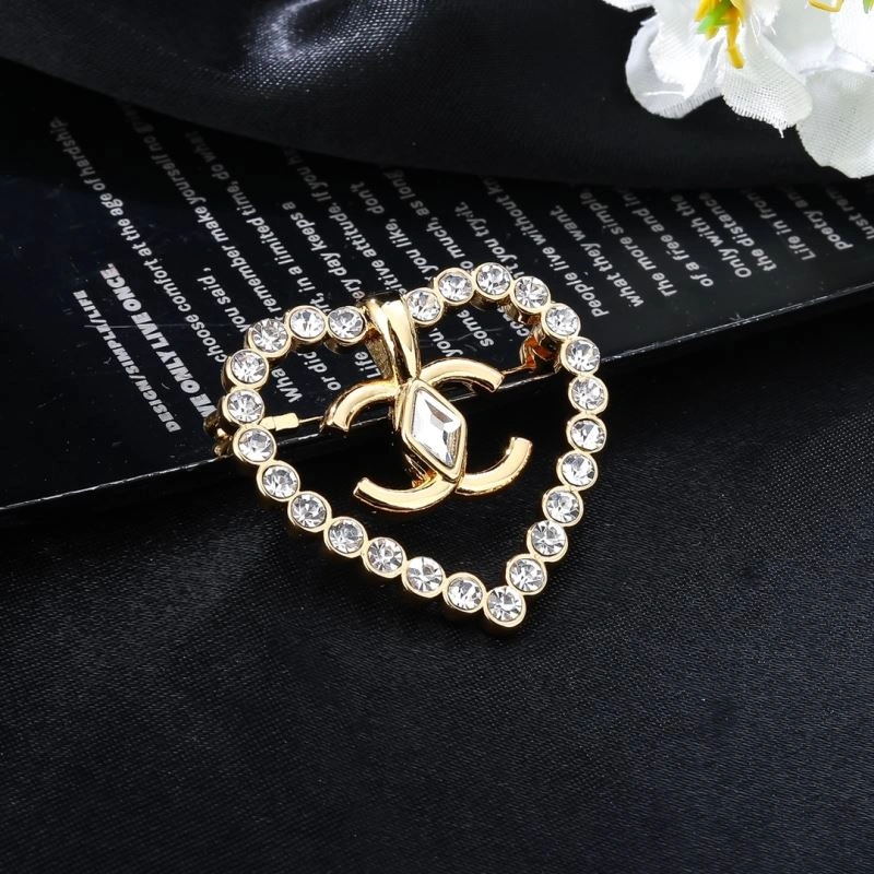 Vibrant Chanel Brooches 228180