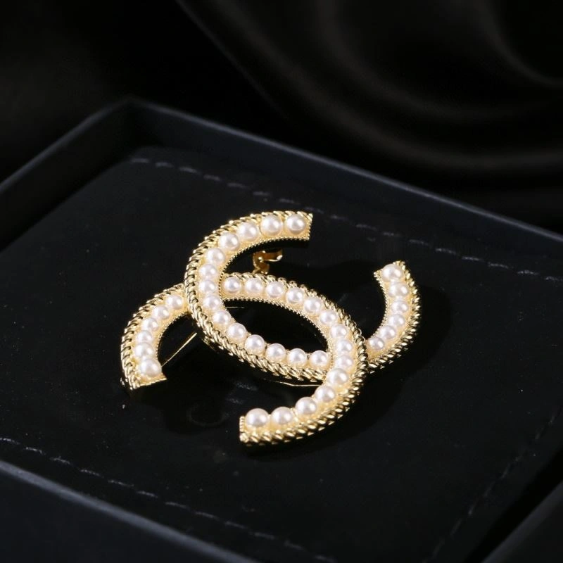 Chanel Brooches Stylish 228197