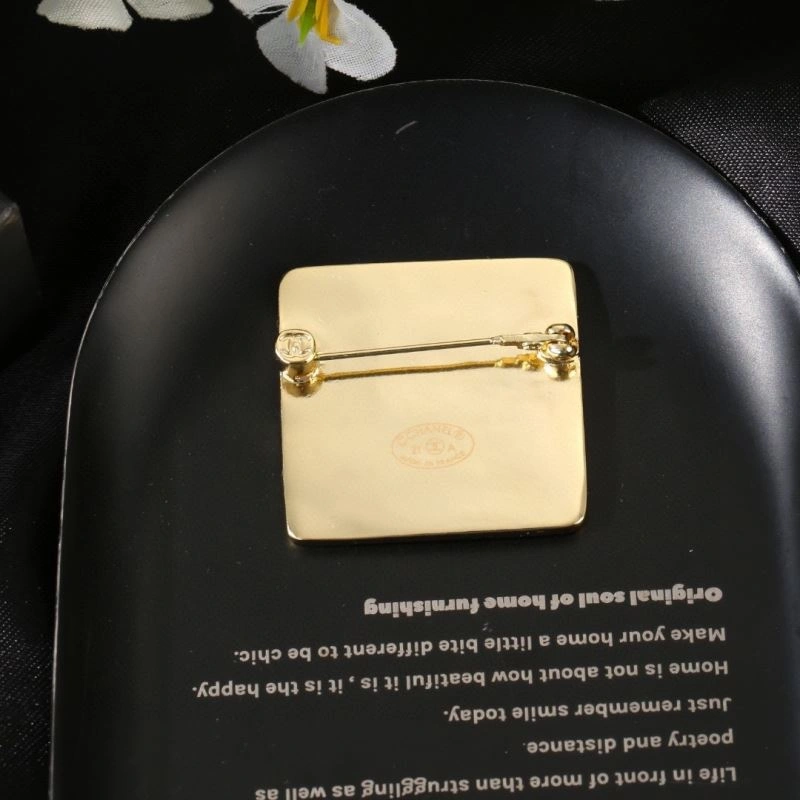 TopPick Chanel Brooches 228186