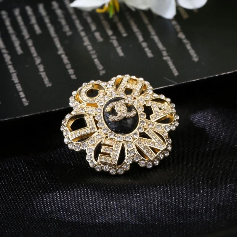 QuickDry Chanel Brooches 228225