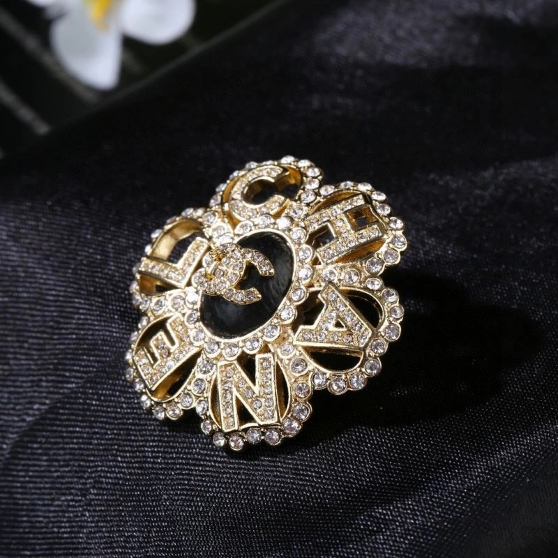QuickDry Chanel Brooches 228225