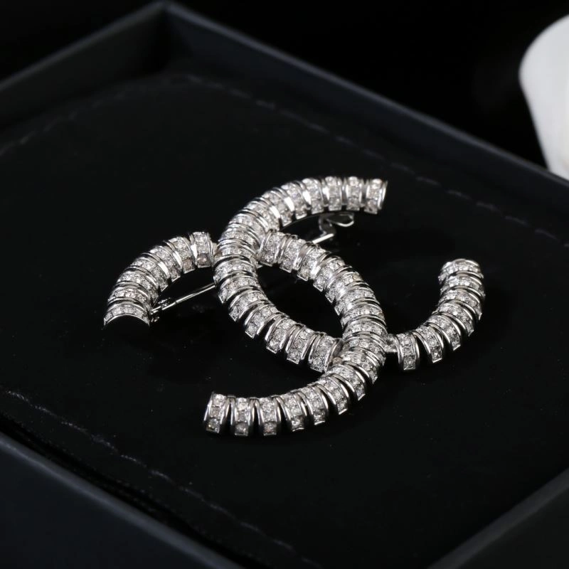 Chanel Brooches Trendy 228187