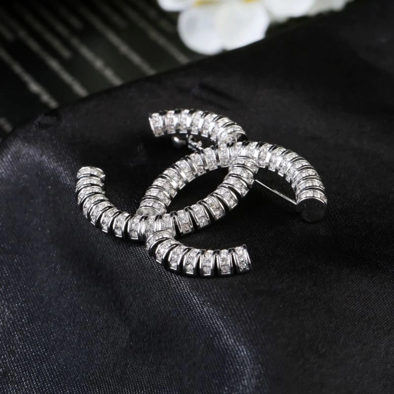 Chanel Brooches Trendy 228187