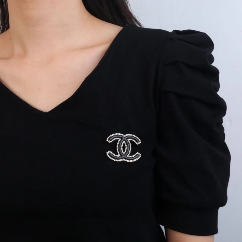 Chanel Brooches Timeless 228215