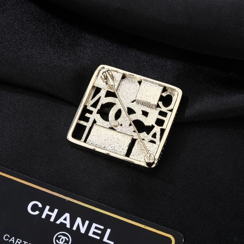 Chanel Brooches Sleek 228218