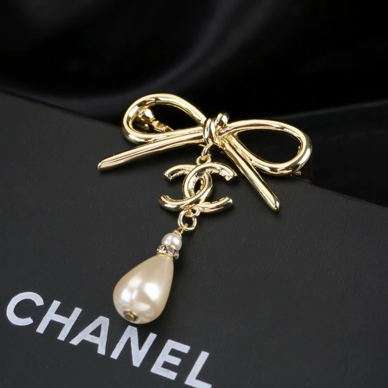 Chanel Brooches RelaxedFit 228199