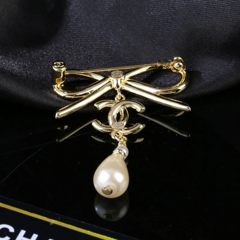 Chanel Brooches RelaxedFit 228199