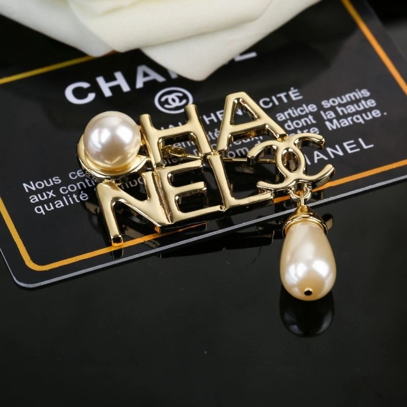 Chanel Brooches Breathable 228160