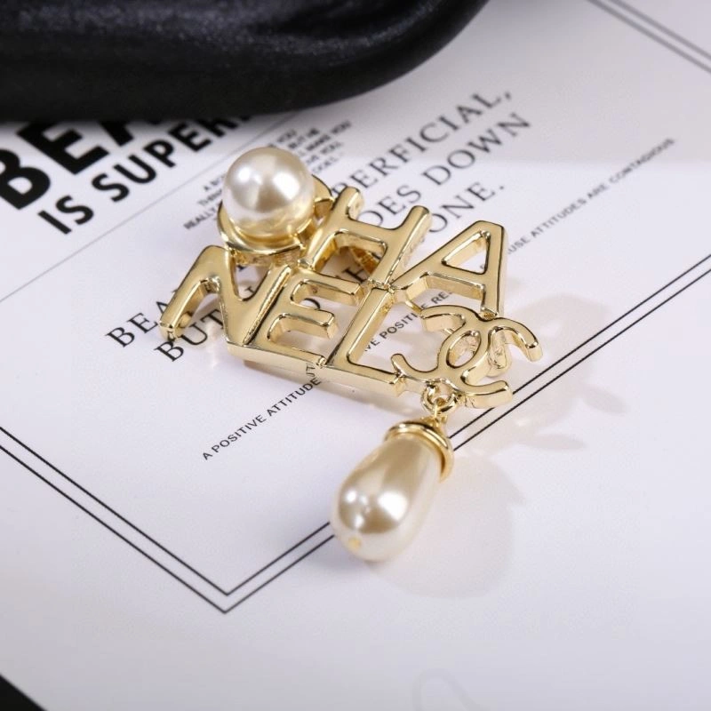 Chanel Brooches Breathable 228160