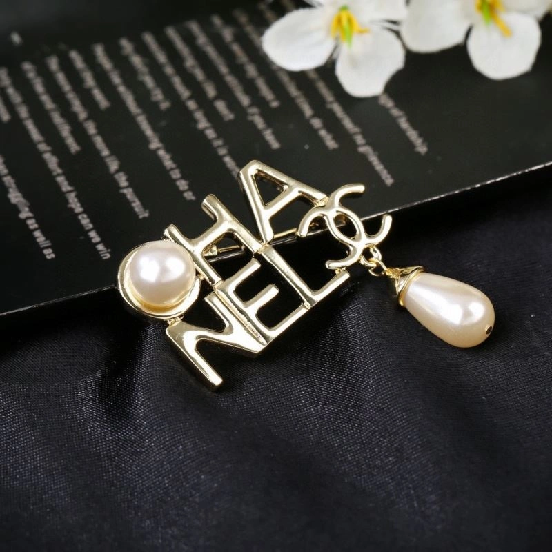 Chanel Brooches Breathable 228160