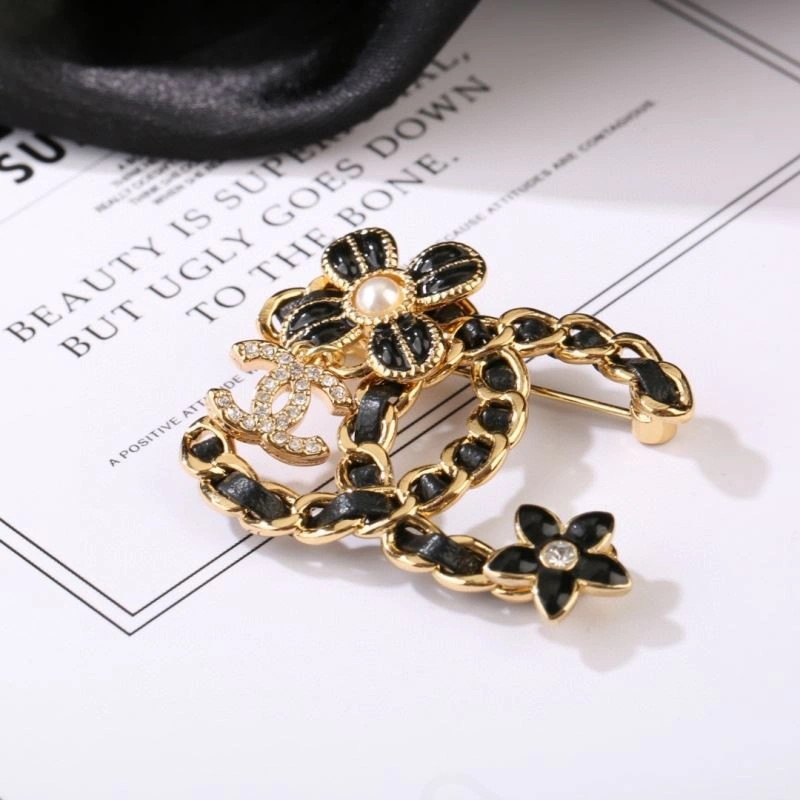 Efficient Chanel Brooches 228169