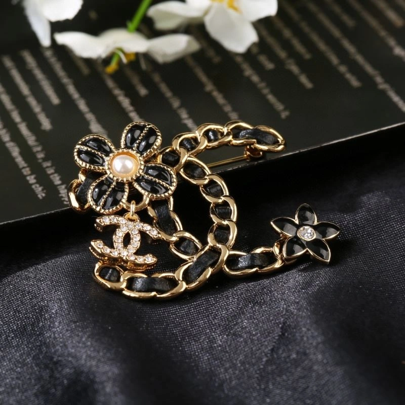 Efficient Chanel Brooches 228169