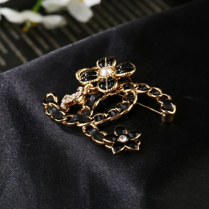 Efficient Chanel Brooches 228169