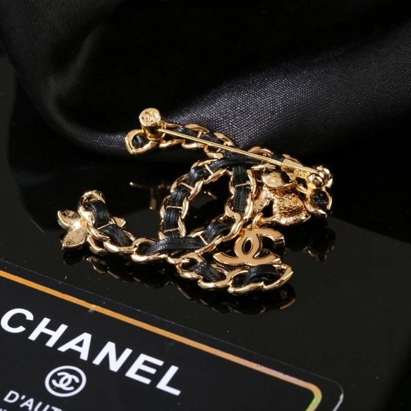 Efficient Chanel Brooches 228169