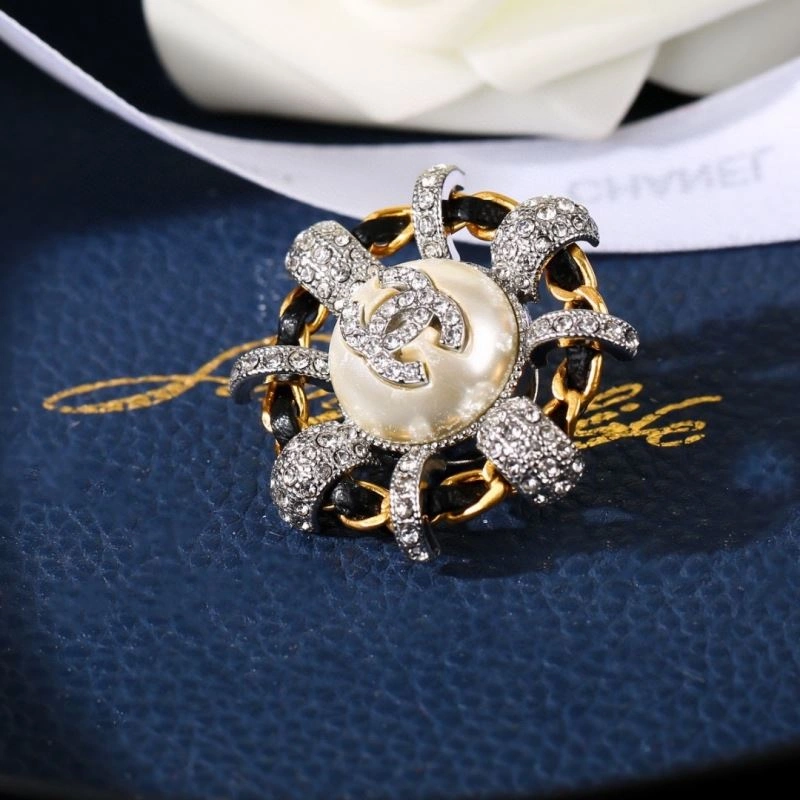 Chanel Brooches Supportive 228154