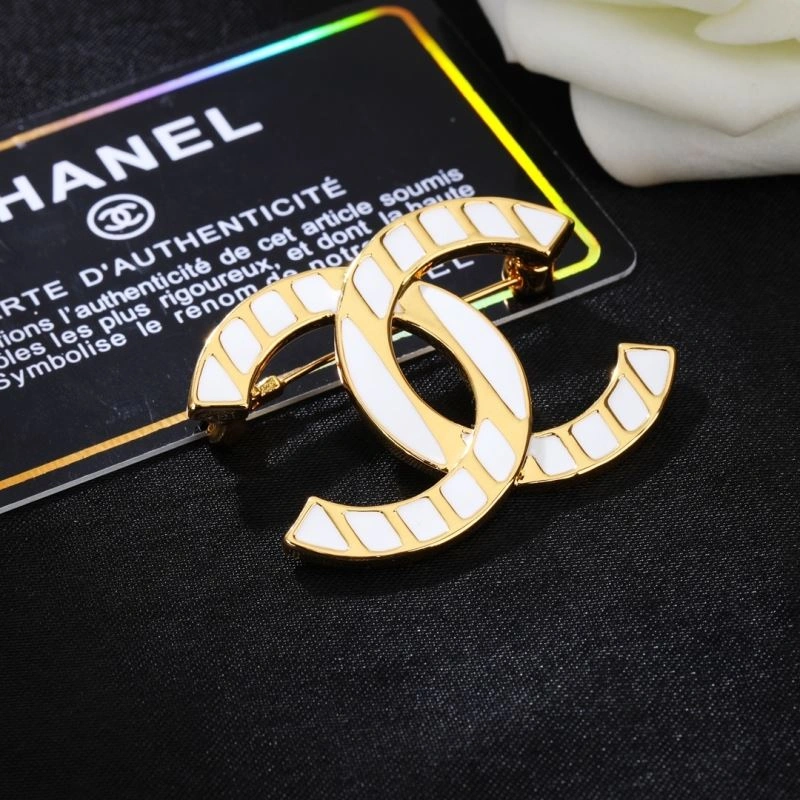 Functional Chanel Brooches 228166