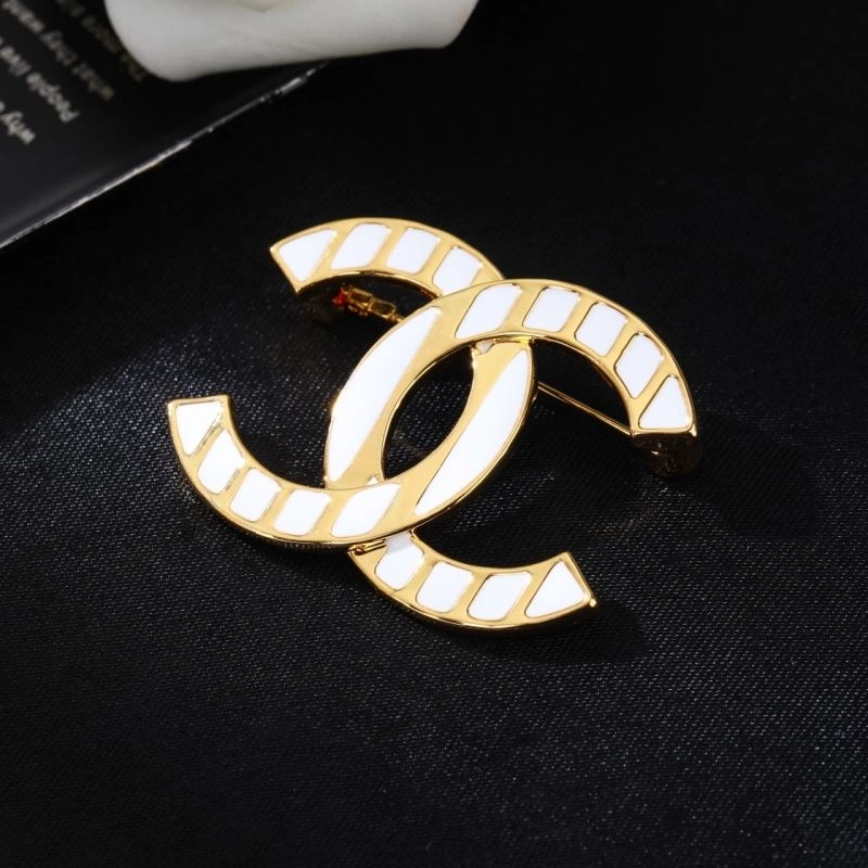 Functional Chanel Brooches 228166