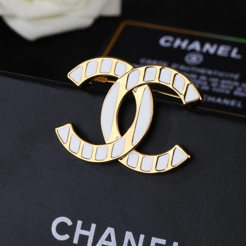 Functional Chanel Brooches 228166