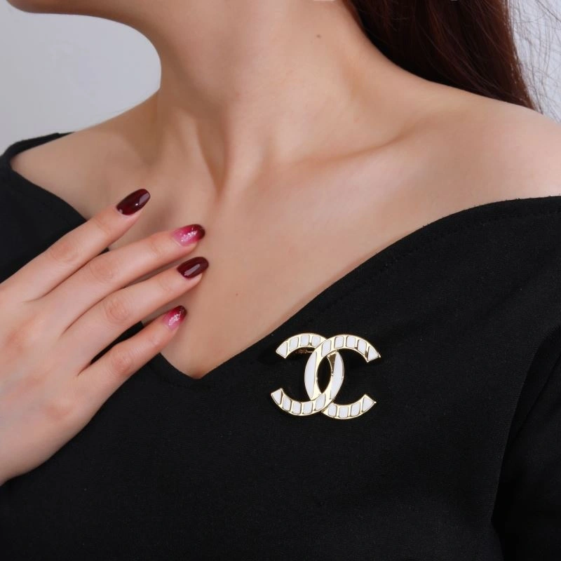 Functional Chanel Brooches 228166