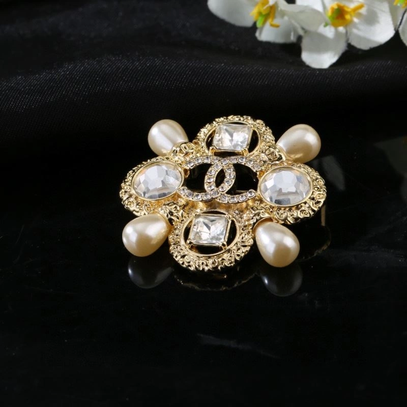Chanel Brooches Efficient 228144