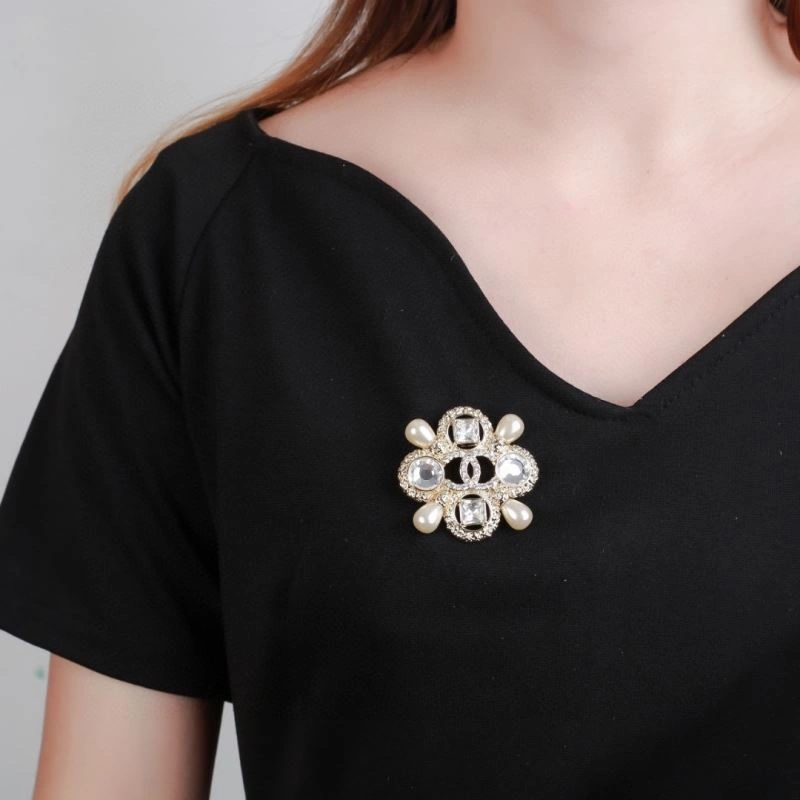 Chanel Brooches Efficient 228144
