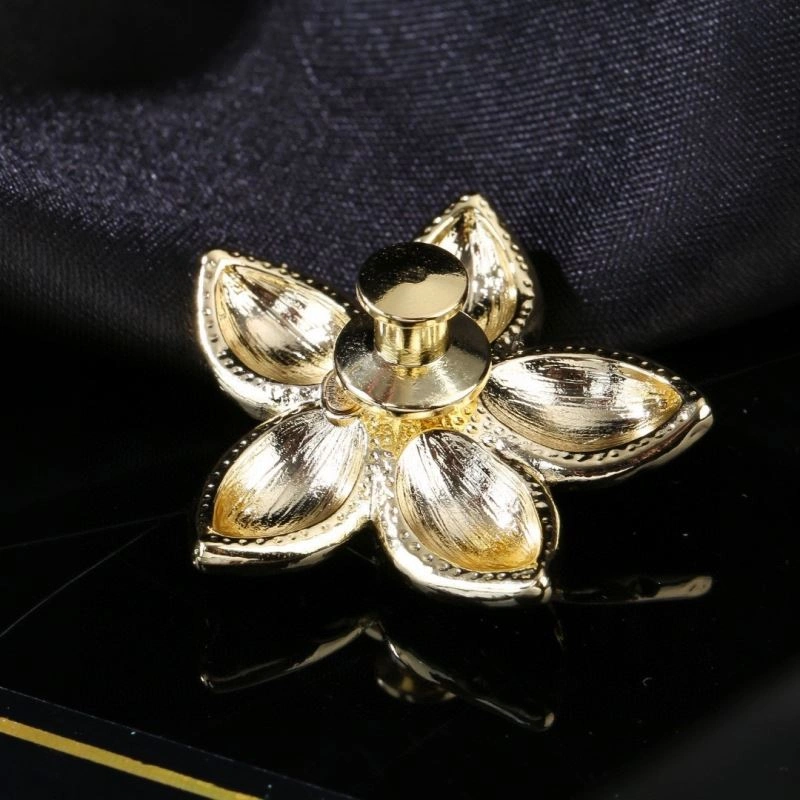 Chanel Brooches Attractive 228153