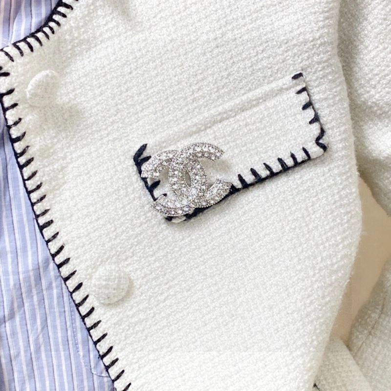 Chanel Brooches SportInspired 228155