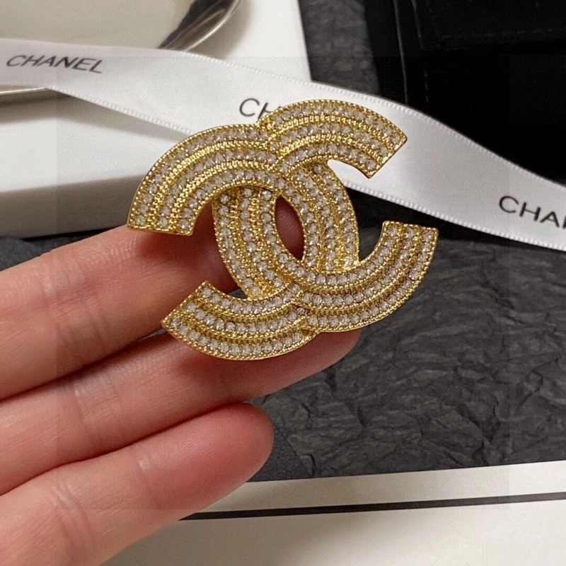 Classic Chanel Brooches 228148