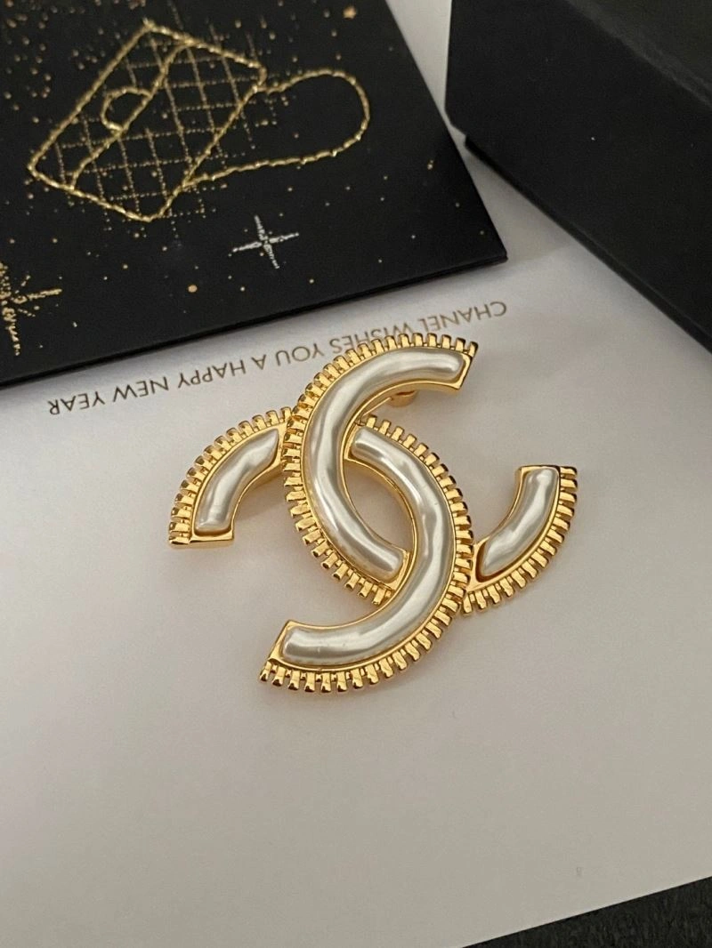 Chanel Brooches Lightweight 228143