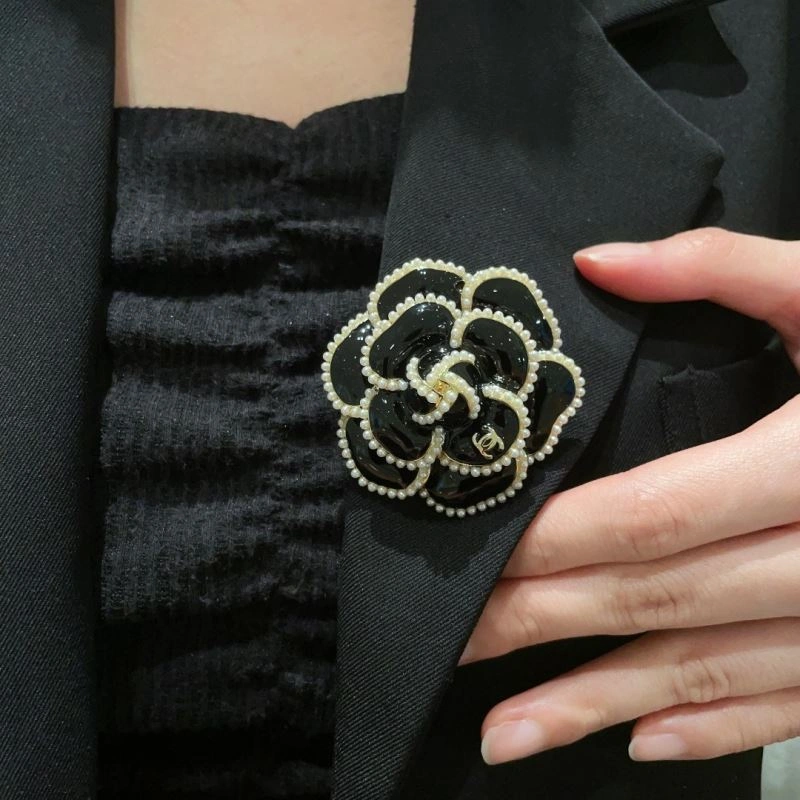 Chanel Brooches MoistureWicking 228204