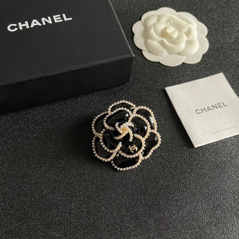 Chanel Brooches MoistureWicking 228204