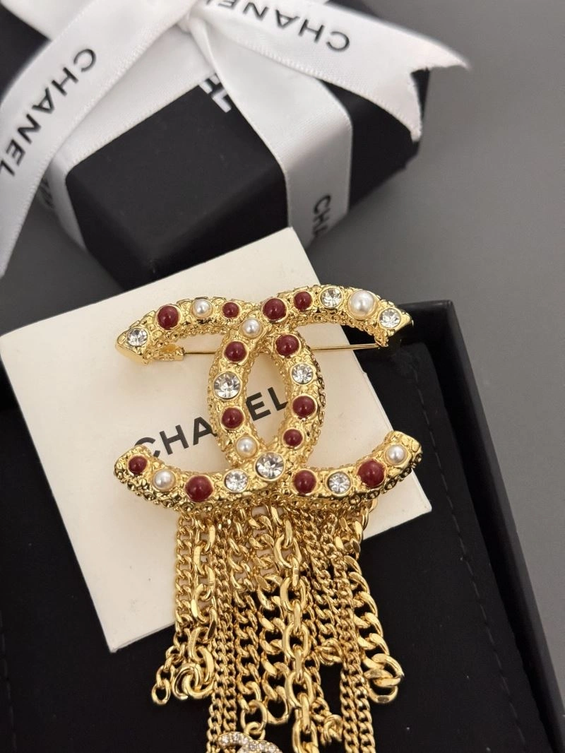 Unique Chanel Brooches 228133