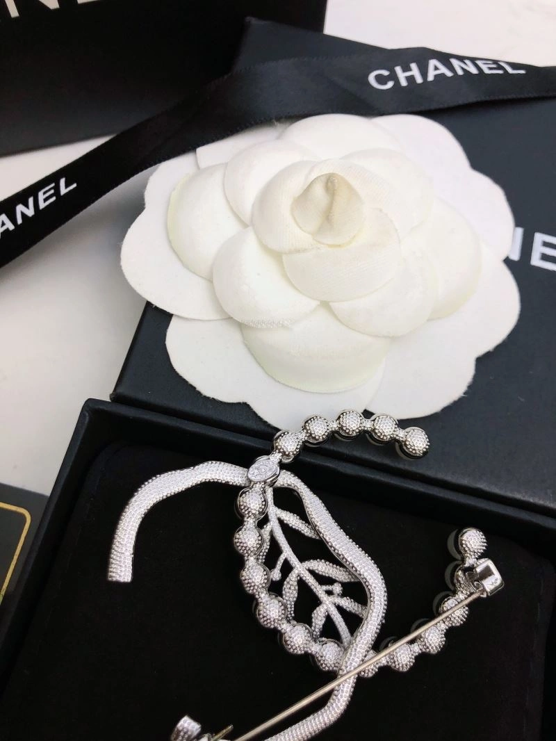 Chanel Brooches Fashionable 228201