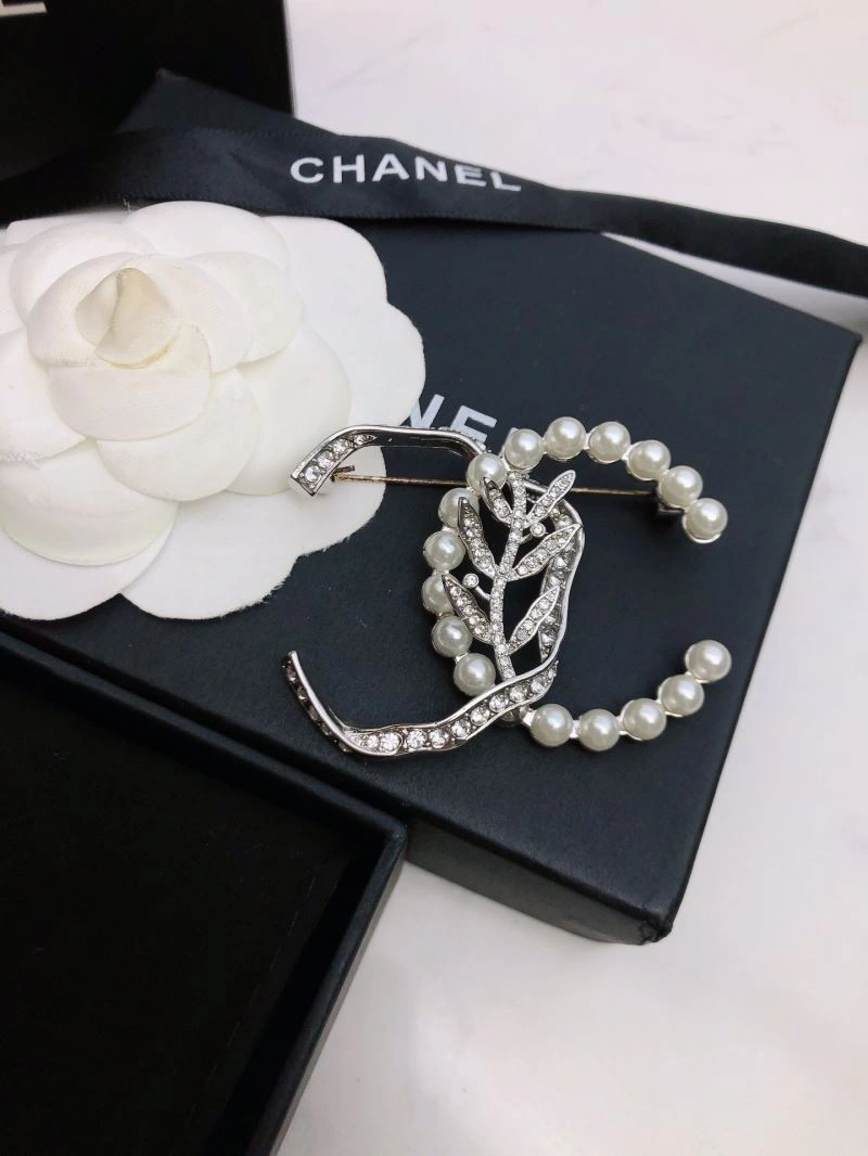 Chanel Brooches Fashionable 228201