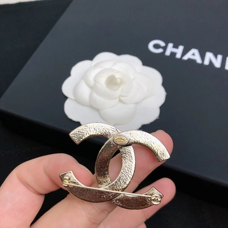 Original Chanel Brooches 228152