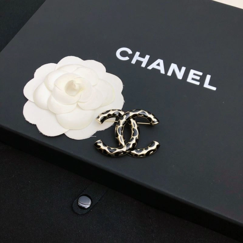 Original Chanel Brooches 228152