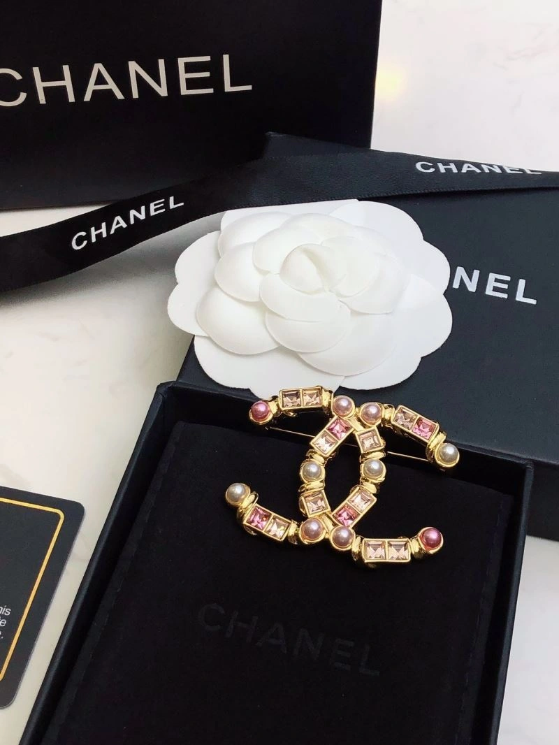 Popular Chanel Brooches 228164