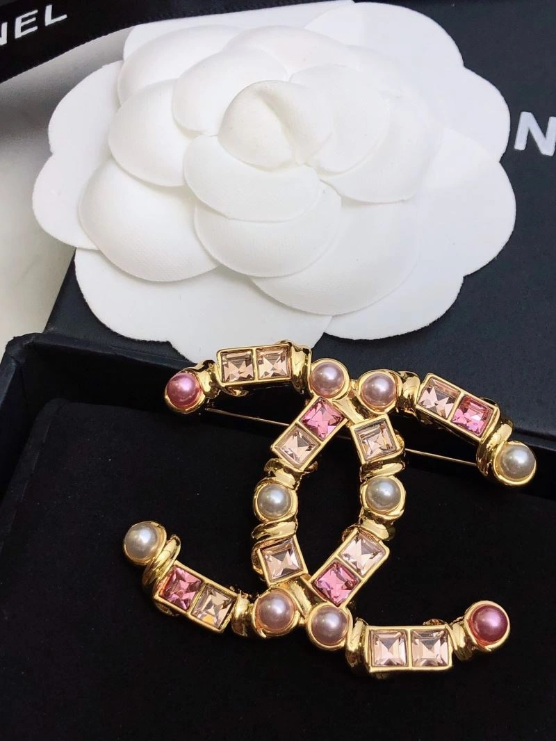 Popular Chanel Brooches 228164