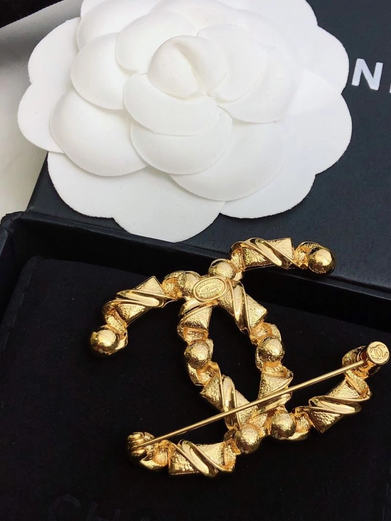 Popular Chanel Brooches 228164