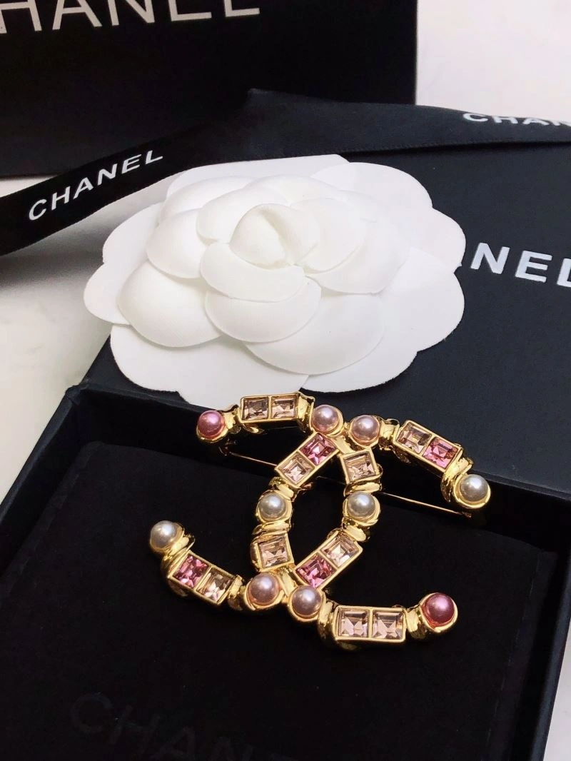 Popular Chanel Brooches 228164