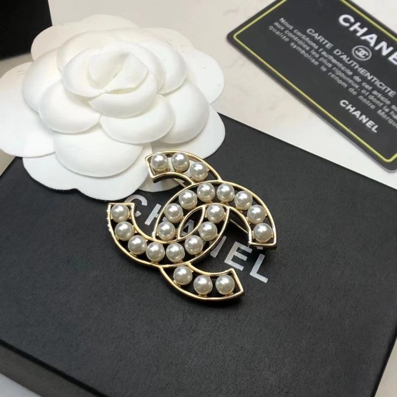 Chanel Brooches Attractive 228151
