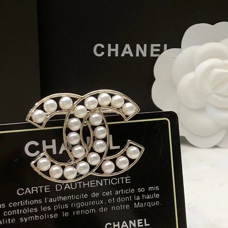 Chanel Brooches Attractive 228151