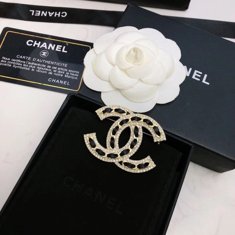 GoAnywhere Chanel Brooches 228117