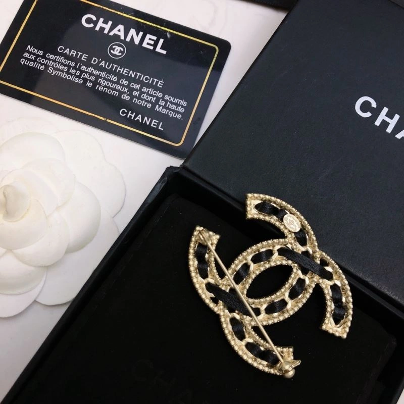 GoAnywhere Chanel Brooches 228117